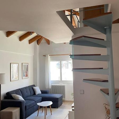 Attic Studio Stay Каламата Экстерьер фото