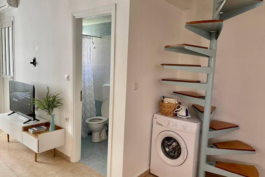 Attic Studio Stay Каламата Экстерьер фото